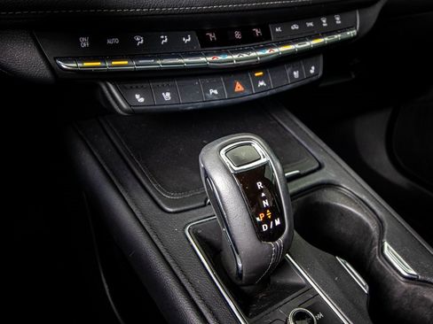 Used 2019 Cadillac XT4 Premium Luxury image 33