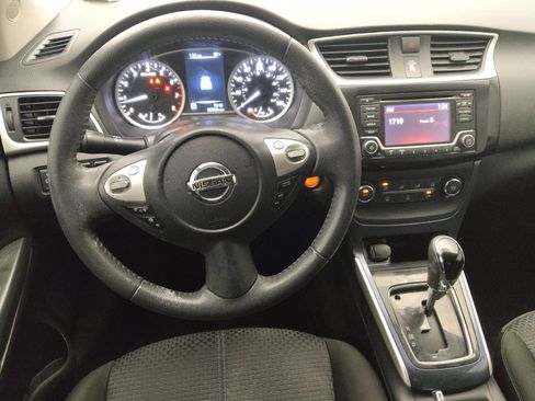 Used 2017 Nissan Sentra SR Turbo w/ SR Midnight Edition FWD image 22