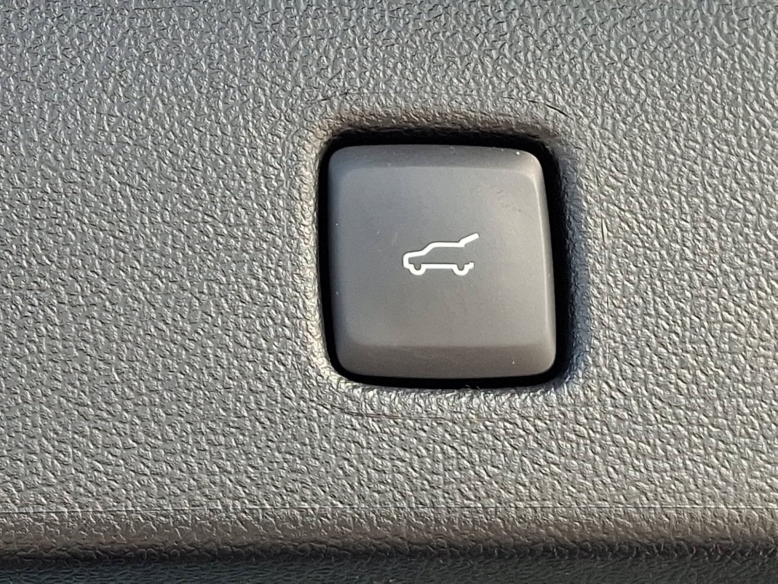 Certified 2023 Ford Escape ST-Line Elite w/ Premium Technology Package AWD/4WD image 30