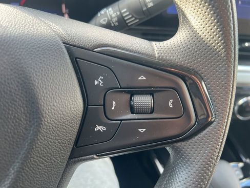 Used 2025 Chevrolet Trax LT image 15