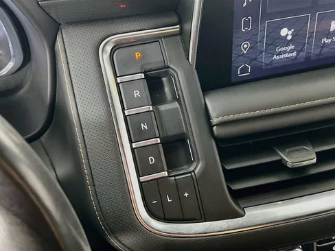 Used 2023 GMC Yukon XL AT4 w/ Technology Package AWD/4WD image 22