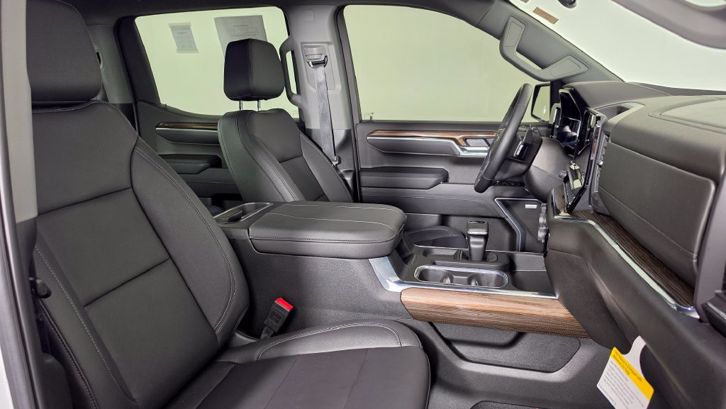 Used 2025 Chevrolet Silverado 1500 RST w/ RST All Star Premium Package AWD/4WD image 31