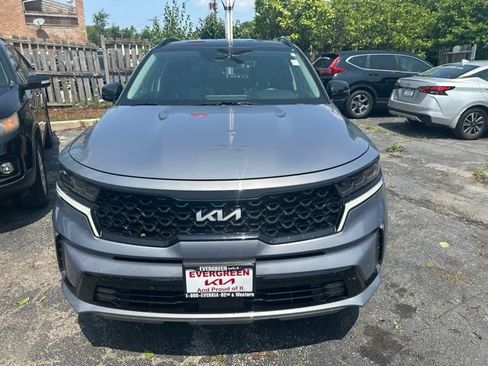 Used 2023 Kia Sorento SX AWD/4WD image 2