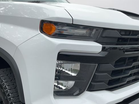 Used 2025 Chevrolet Silverado 2500 Custom w/ Custom Value Package AWD/4WD image 30