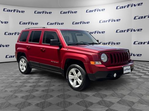 Used 2014 Jeep Patriot Latitude AWD/4WD image 8
