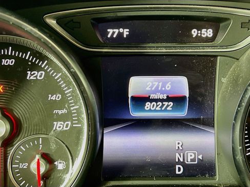 Used 2019 Mercedes-Benz CLA 250 4MATIC image 13