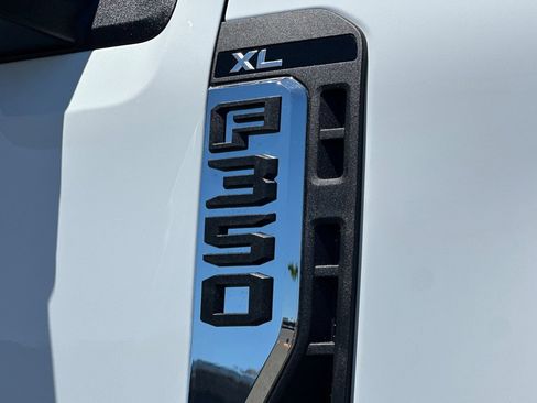New 2026 Ford F350 XL w/ XL Chrome Package AWD/4WD image 23