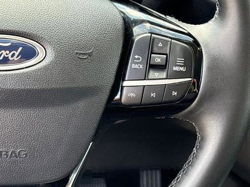 Certified 2025 Ford Escape SE image 20