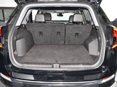 Used 2023 GMC Terrain SLT image 37