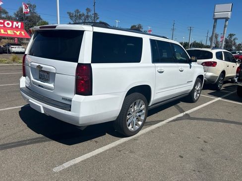 Used 2019 Chevrolet Suburban Premier w/ Premier Plus Edition AWD/4WD image 4