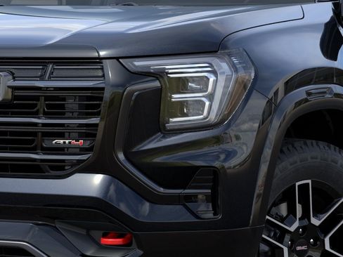 New 2026 GMC Terrain AT4 w/ Technology Package II AWD/4WD image 10
