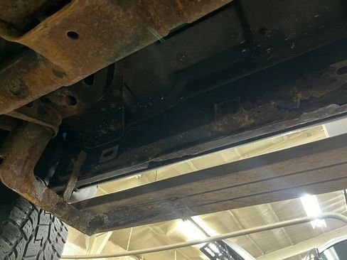 Used 2005 Dodge Ram 2500 Truck SLT image 59