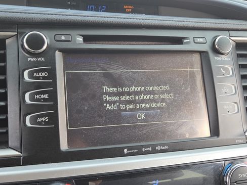 Used 2016 Toyota Highlander LE AWD/4WD image 29