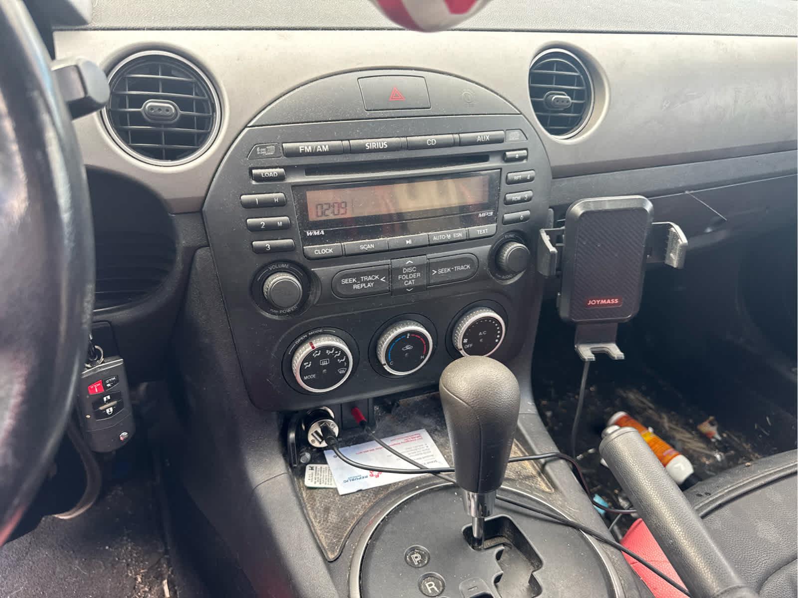 Used 2011 MAZDA MX-5 Miata Sport RWD image 10