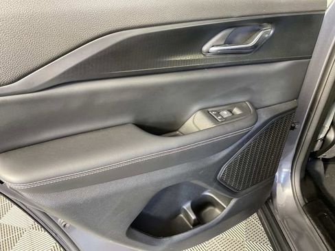 Used 2024 Jeep Grand Cherokee Altitude AWD/4WD image 25