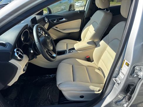 Used 2018 Mercedes-Benz GLA 250 image 9