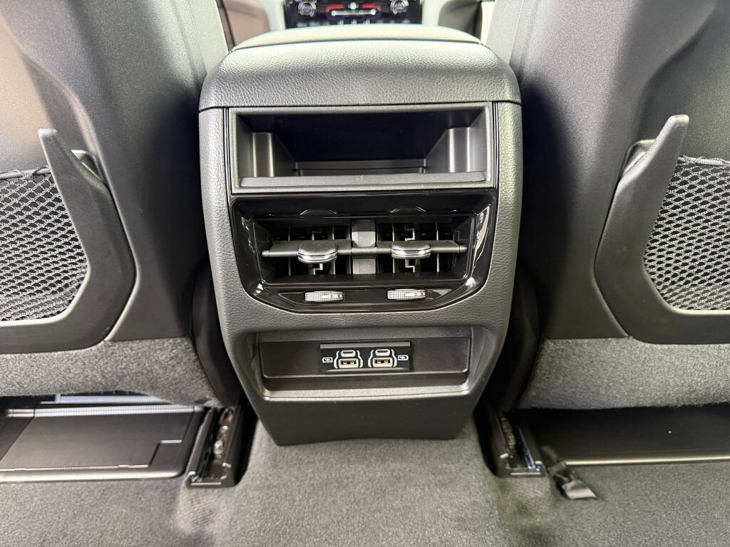 New 2027 Jeep Grand Cherokee Laredo AWD/4WD image 31