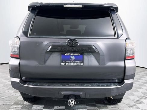Used 2021 Toyota 4Runner Venture image 22