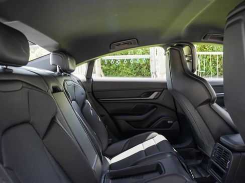 Used 2025 Porsche Taycan RWD image 41