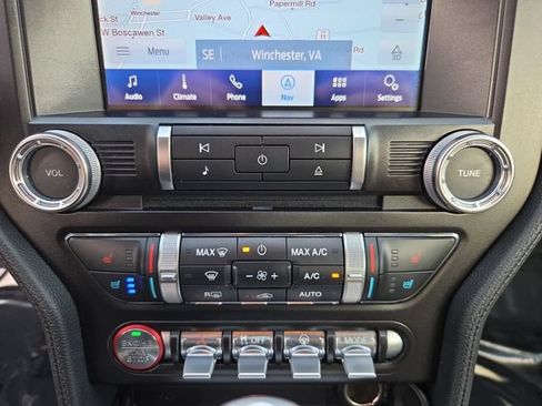 Used 2019 Ford Mustang Premium RWD image 22