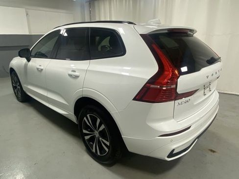 Certified 2025 Volvo XC60 B5 Core image 2