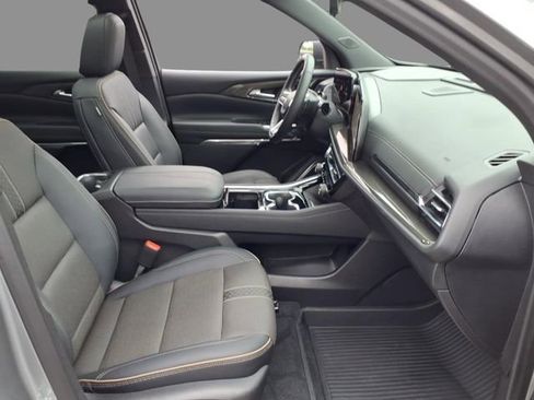 Used 2026 Chevrolet Traverse High Country w/ LPO, Floor Liner Package AWD/4WD image 13