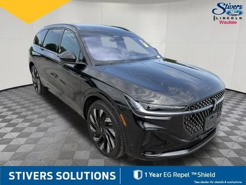 Used 2024 Lincoln Nautilus Reserve w/ Equipment Group 203A AWD/4WD image 3