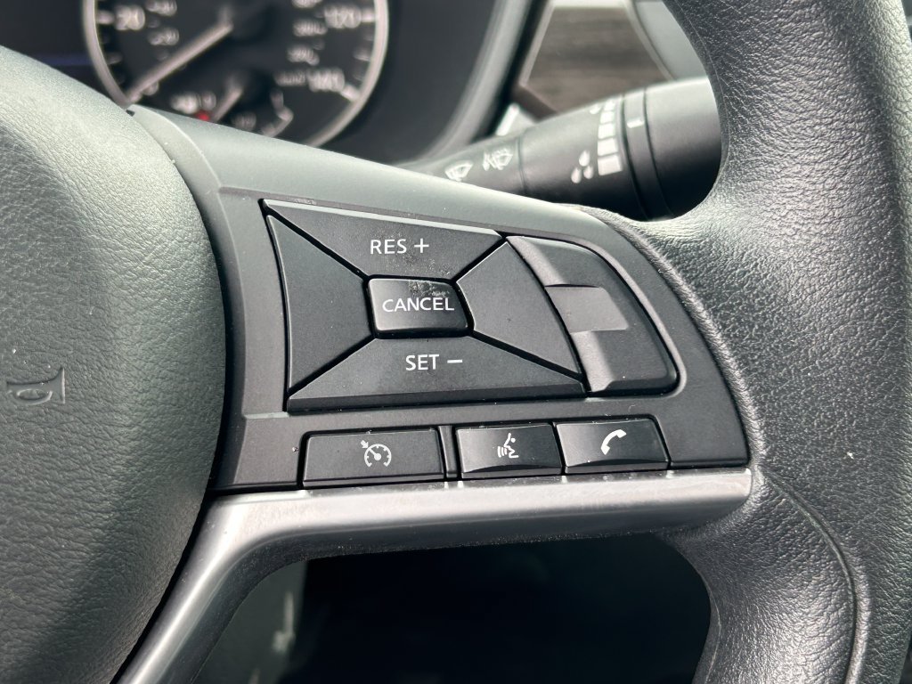 Used 2025 Nissan Altima 2.5 SV FWD image 16