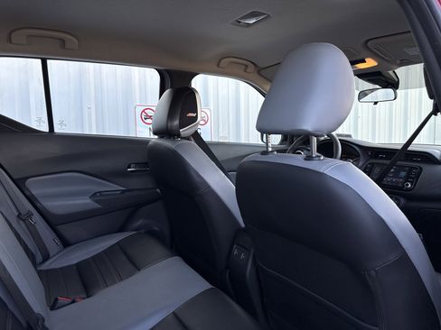 Used 2023 Nissan Kicks SR w/ SR Premium Package image 42