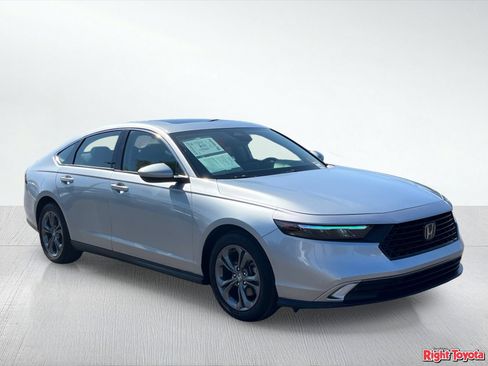 Used 2024 Honda Accord EX image 8