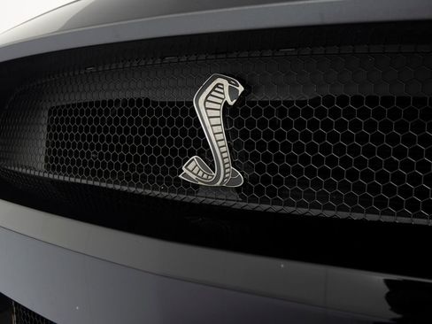 Used 2020 Ford Mustang Shelby GT500 w/ Technology Package RWD image 45