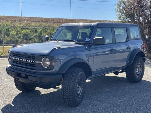 New 2025 Ford Bronco Base w/ Sasquatch Package image 7