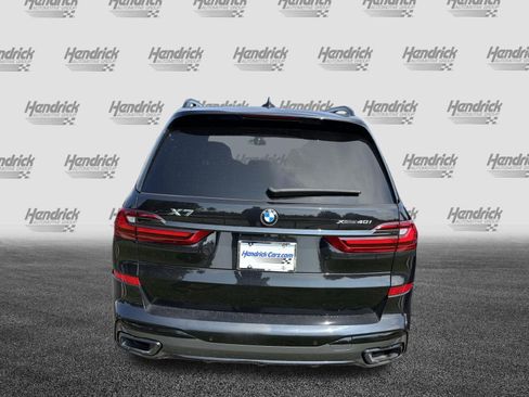 Used 2022 BMW X7 xDrive40i w/ M Sport Package AWD/4WD image 8