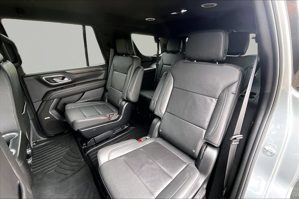 Used 2024 Chevrolet Tahoe Z71 w/ Luxury Package AWD/4WD image 26
