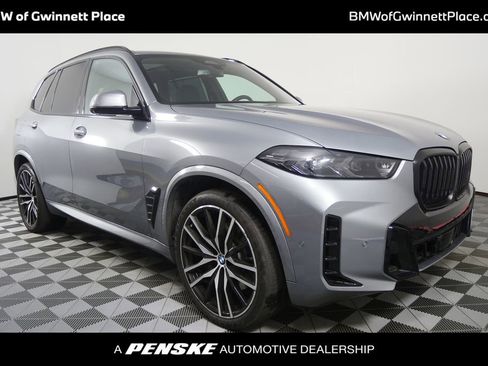 Used 2024 BMW X5 xDrive40i w/ M Sport Package image 1