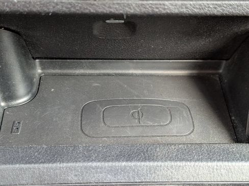 Used 2019 Toyota Tacoma TRD Sport AWD/4WD image 17