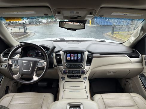 Used 2018 GMC Yukon Denali w/ Denali Ultimate Package AWD/4WD image 22