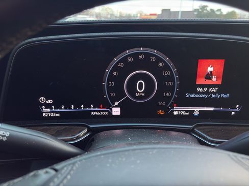 Used 2022 Cadillac Escalade Sport Platinum image 14