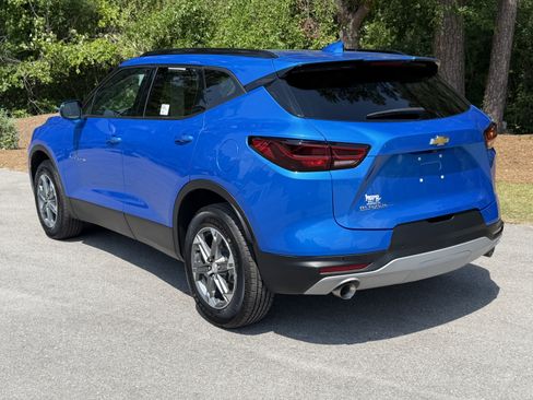 Used 2024 Chevrolet Blazer LT w/ Convenience Package FWD image 38