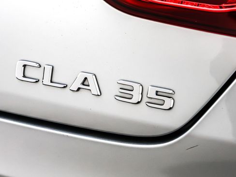 Used 2022 Mercedes-Benz CLA 35 AMG 4MATIC image 10