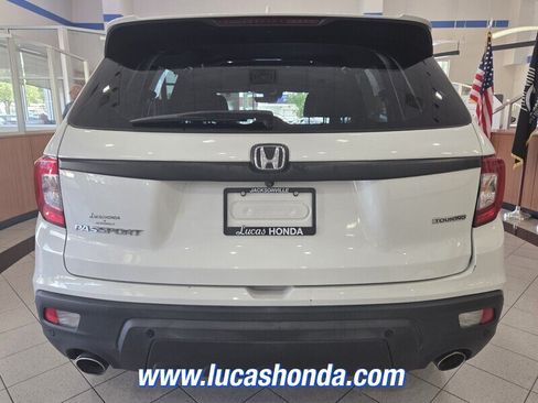 Used 2021 Honda Passport Touring image 5