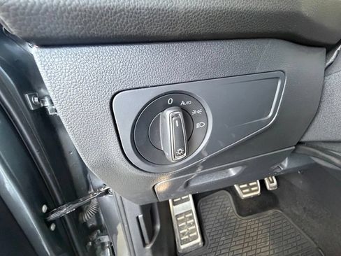 Used 2023 Volkswagen Tiguan SE R-Line AWD/4WD image 23