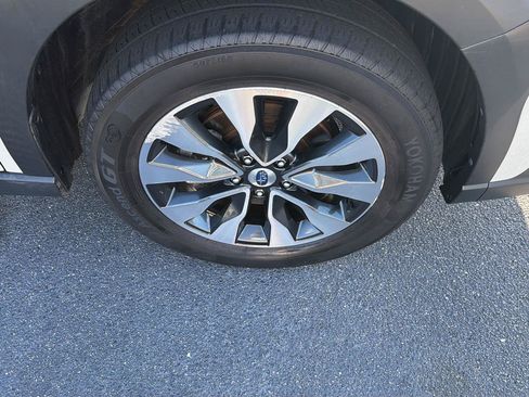 Used 2023 Subaru Outback Limited AWD/4WD image 42