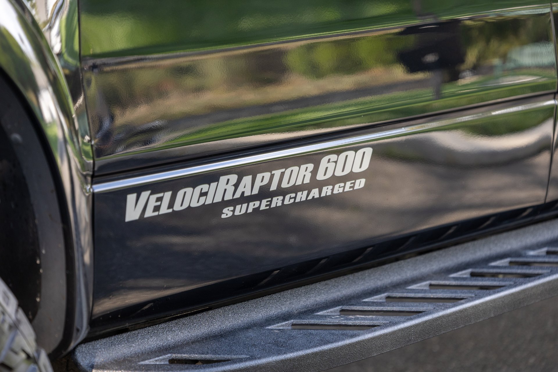 Used 2013 Ford F150 Raptor w/ Luxury Equipment Group AWD/4WD image 36