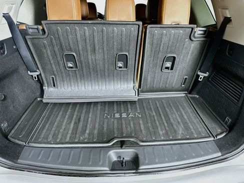 Used 2022 Nissan Pathfinder Platinum w/ Cargo Package FWD image 31