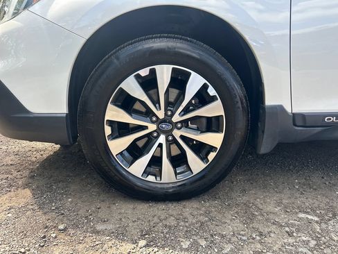 Used 2016 Subaru Outback 2.5i Limited AWD/4WD image 23