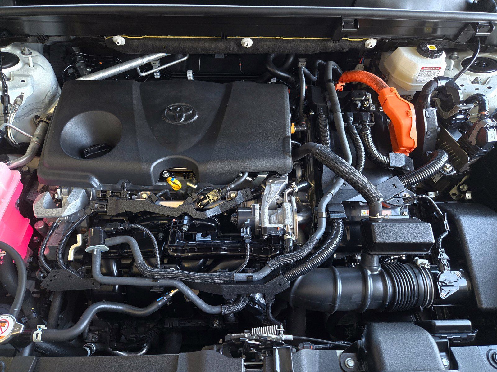 Used 2022 Toyota Venza LE AWD/4WD image 23