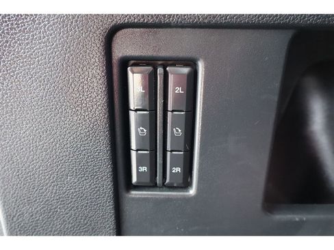 Used 2019 Ford Expedition Max Platinum image 38