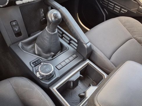 Used 2024 Toyota Tacoma SR AWD/4WD image 26