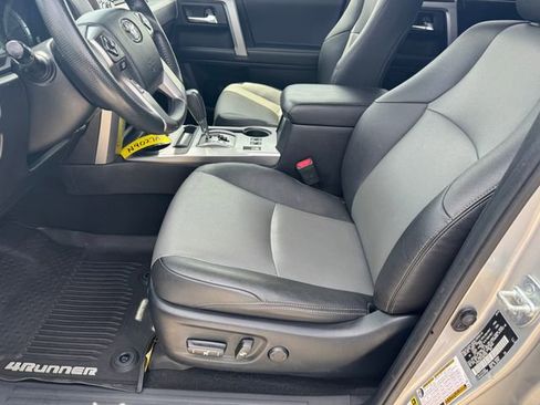 Used 2019 Toyota 4Runner SR5 Premium AWD/4WD image 3